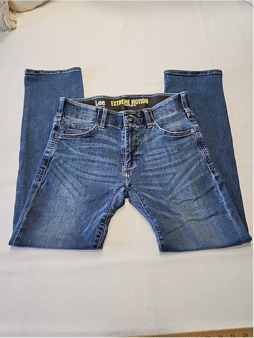 Lee Extreme Motion Jeans 30x29,EUC
